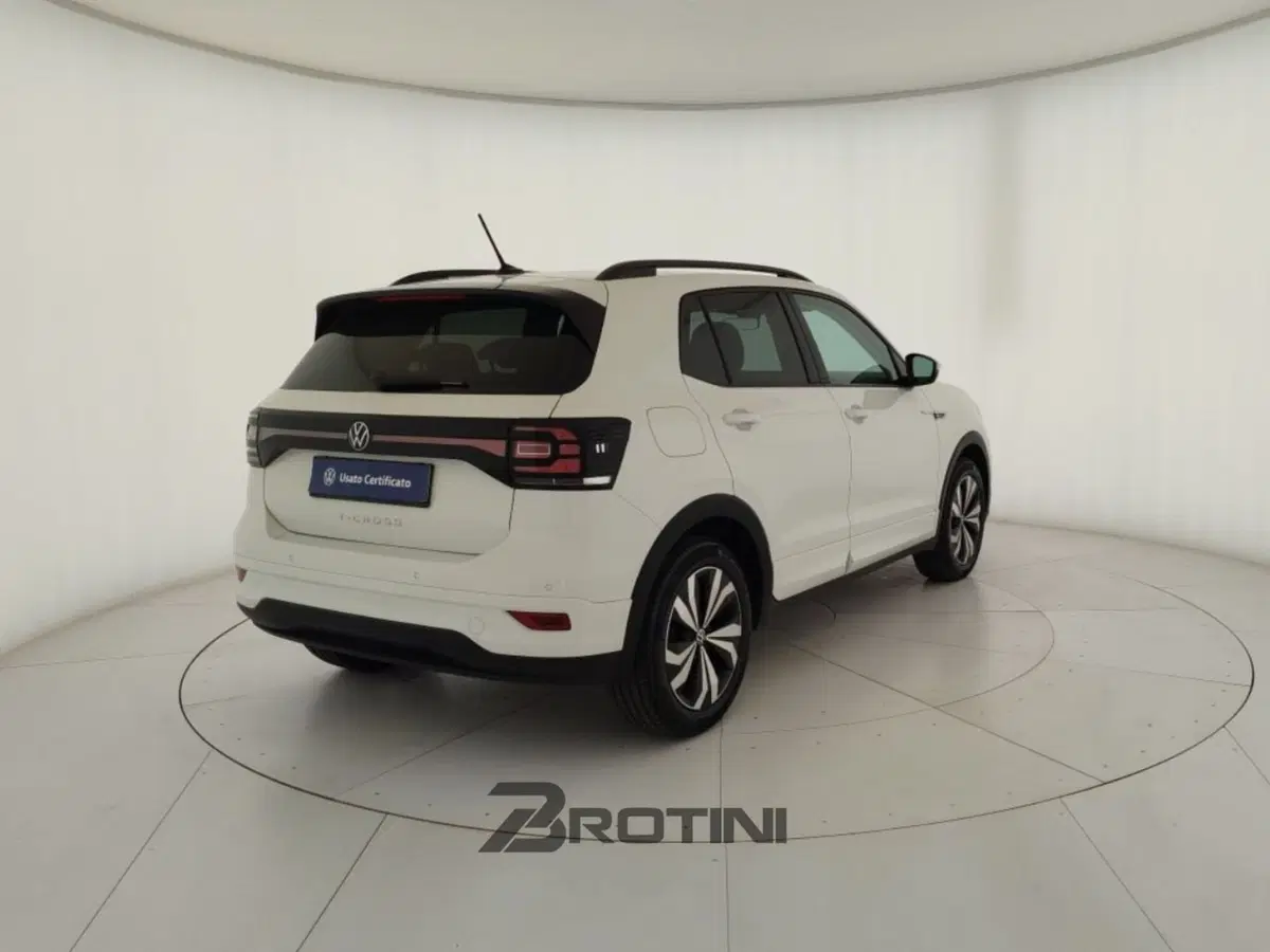 Volkswagen T-Cross usata a Massa-Carrara (3)