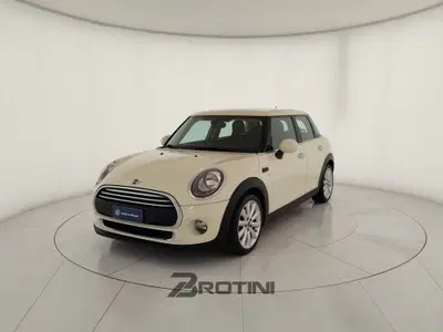 MINI Mini 1.5 One D Hype 5 porte del 2016 usata a Massa
