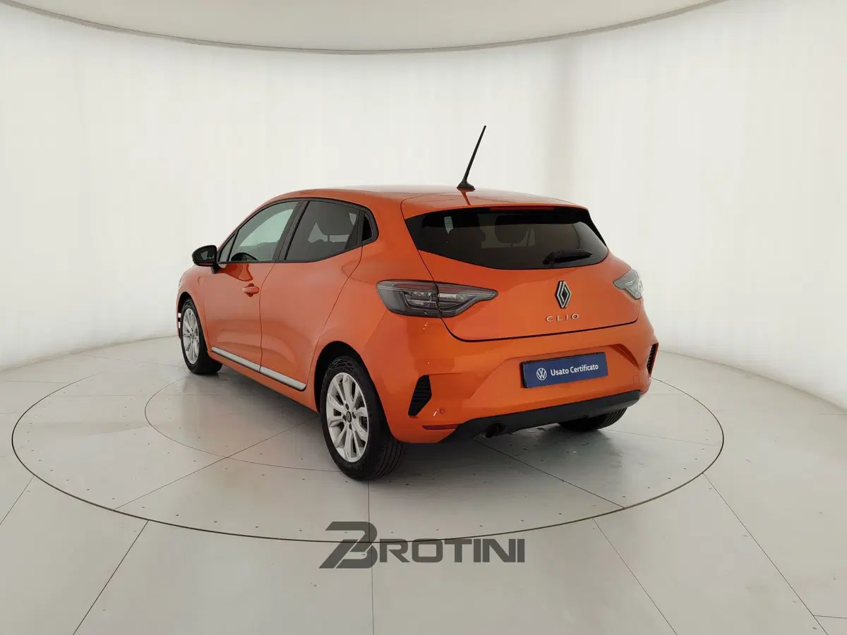 Renault Clio usata a Massa-Carrara (2)