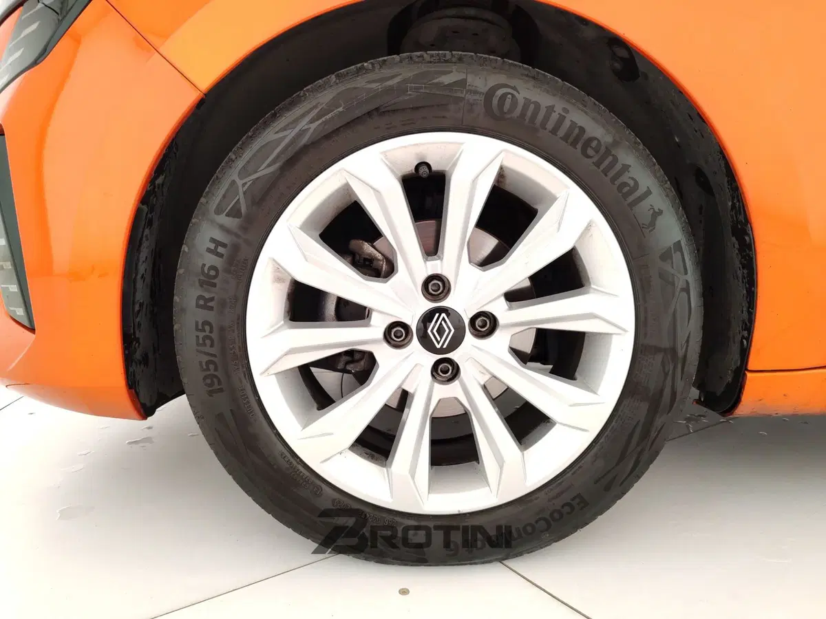 Renault Clio usata a Massa-Carrara (6)