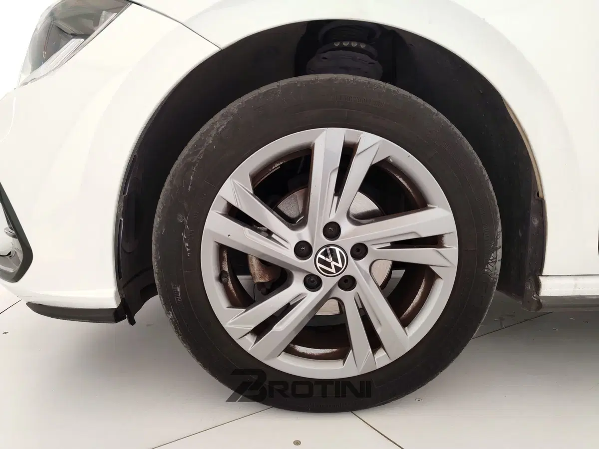 Volkswagen Polo usata a Massa-Carrara (6)