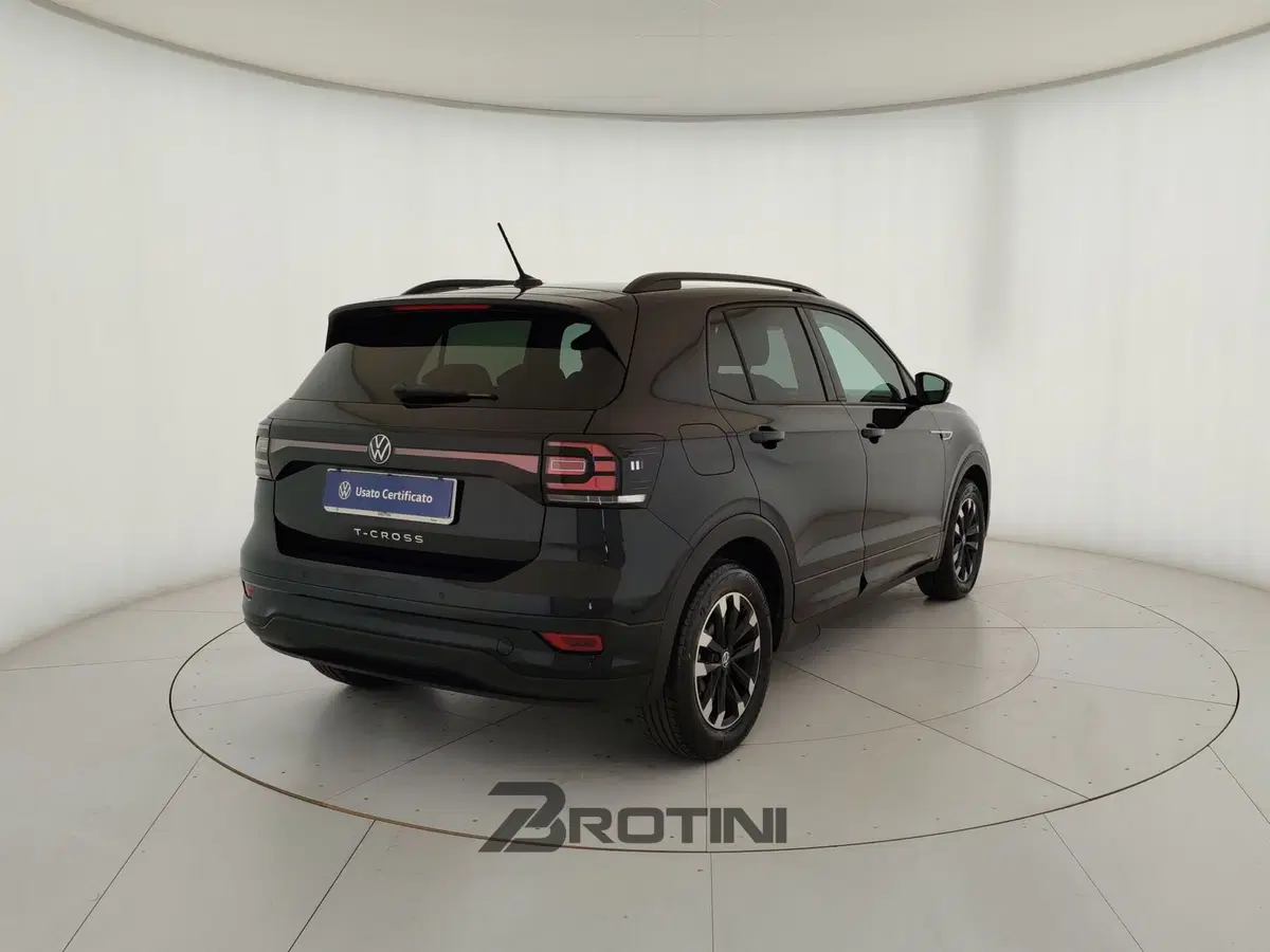 Volkswagen T-Cross usata a Massa-Carrara (3)