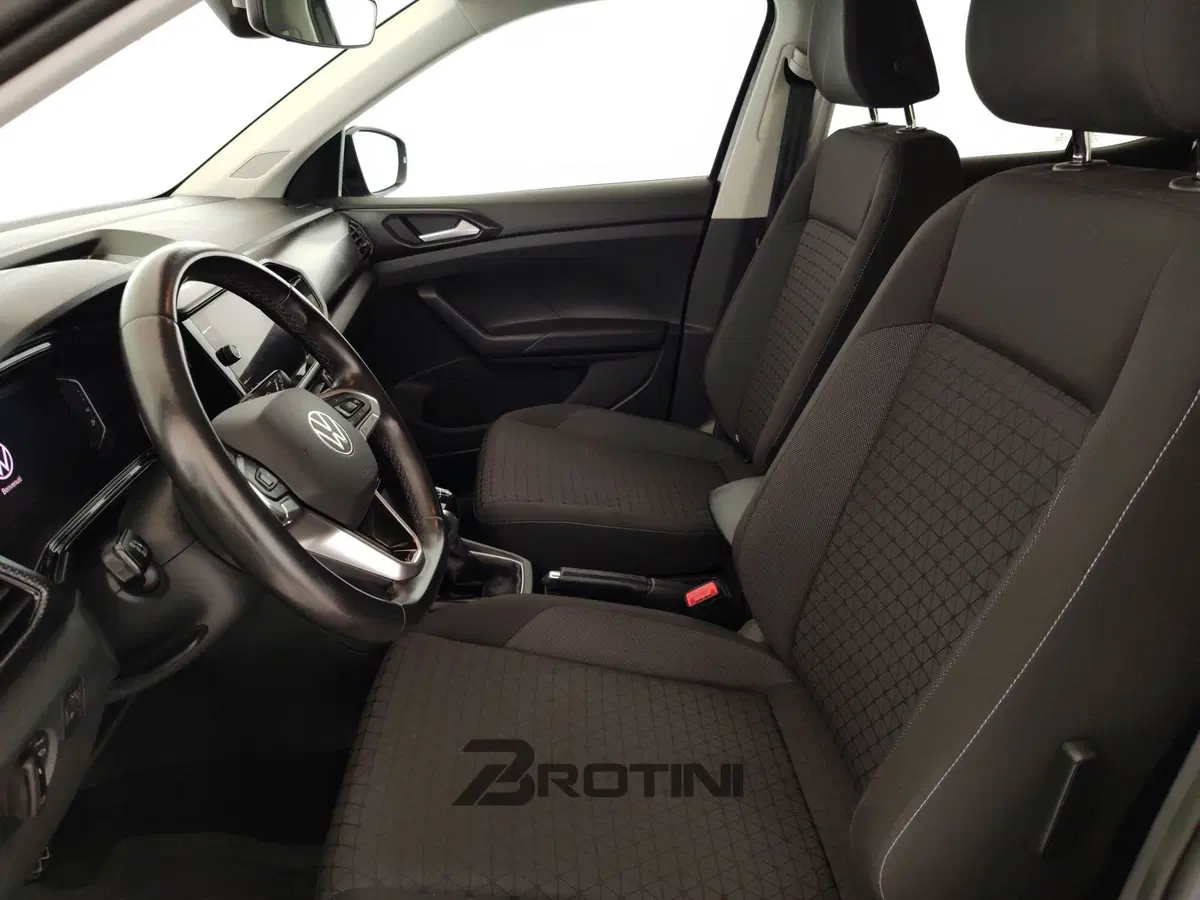 Volkswagen T-Cross usata a Massa-Carrara (7)