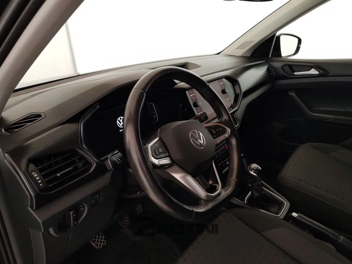 Volkswagen T-Cross usata a Massa-Carrara (8)