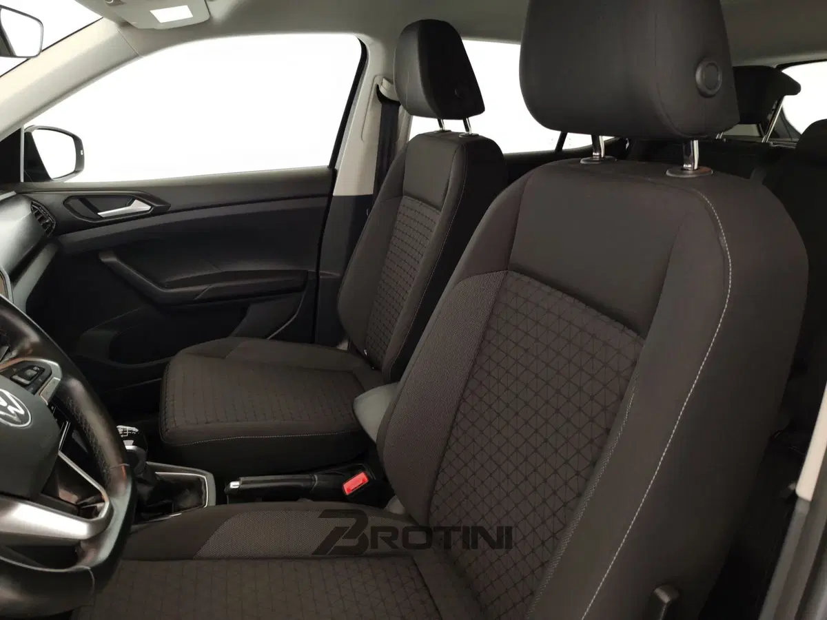 Volkswagen T-Cross usata a Massa-Carrara (9)