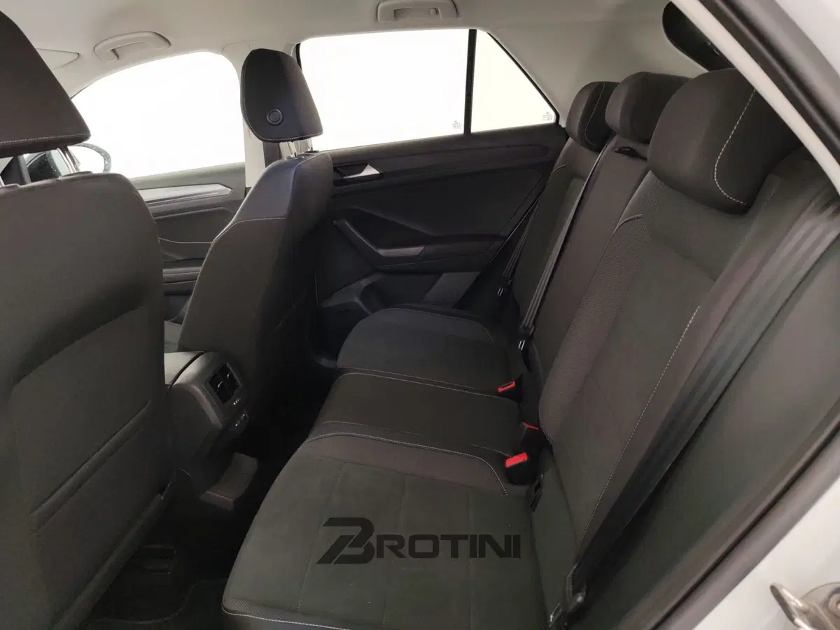 Volkswagen T-Roc usata a Massa-Carrara (10)