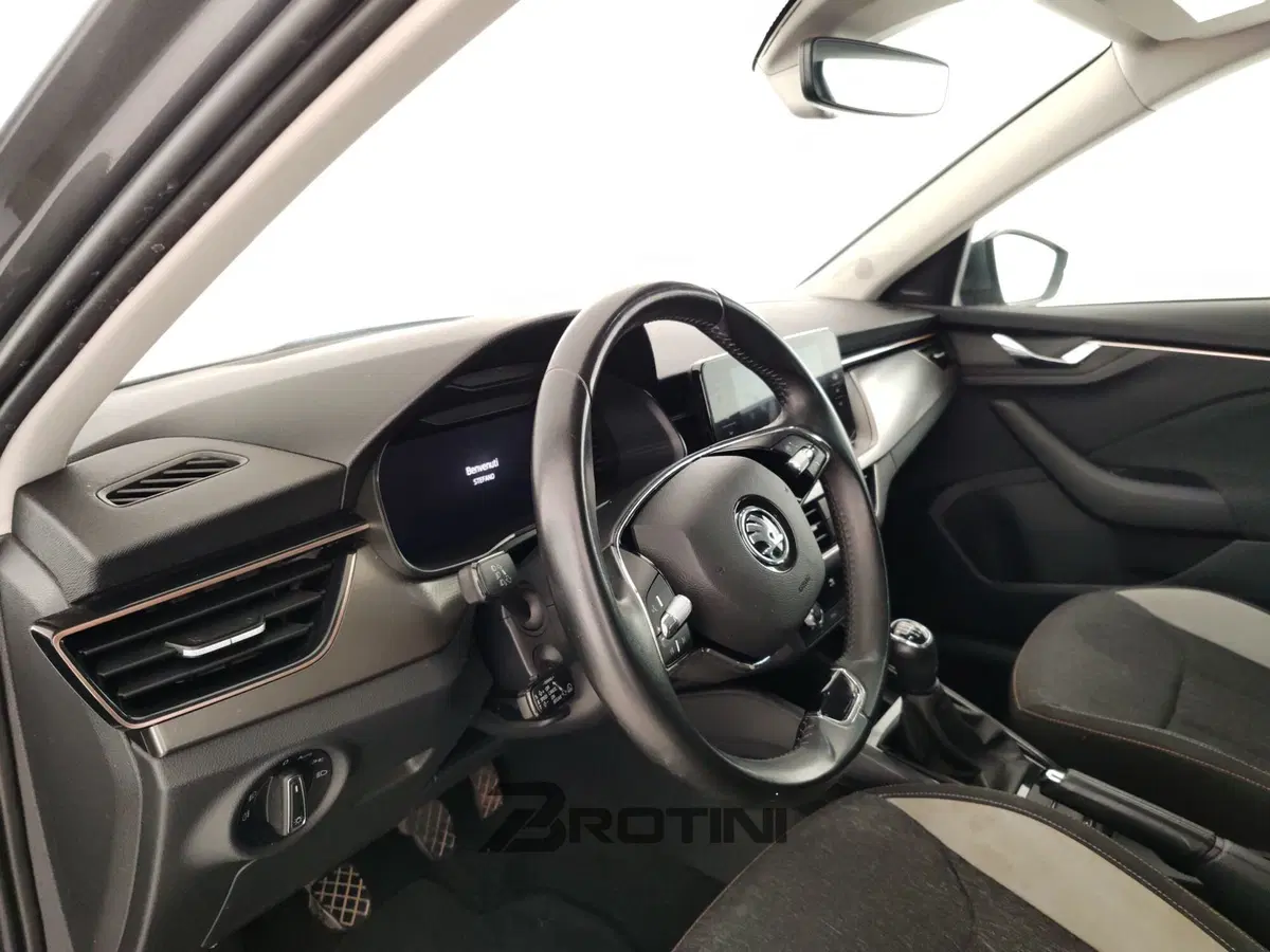 Skoda Kamiq usata a Massa-Carrara (8)