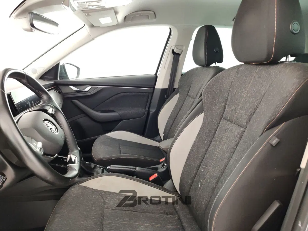 Skoda Kamiq usata a Massa-Carrara (9)