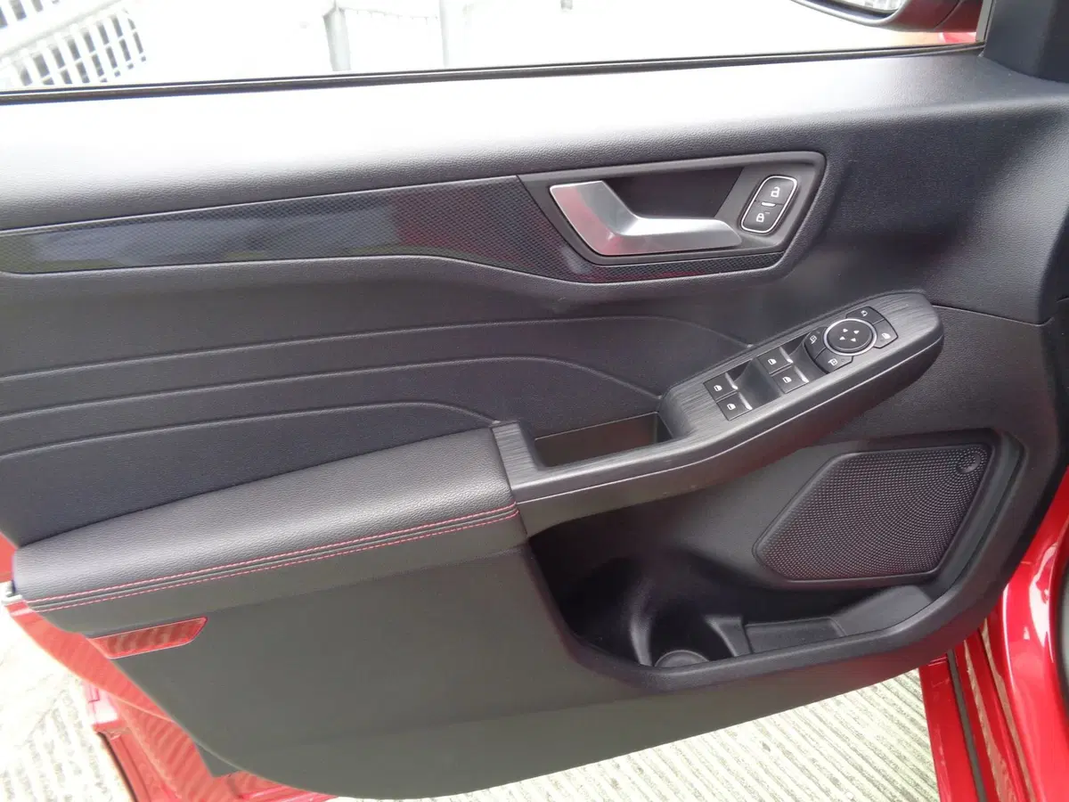 Ford Kuga usata a Belluno (8)
