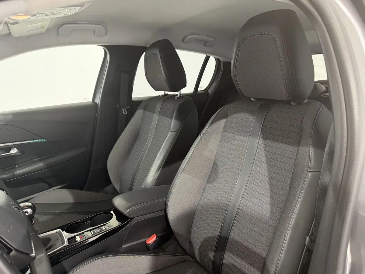 Peugeot 208 usata a Perugia (10)