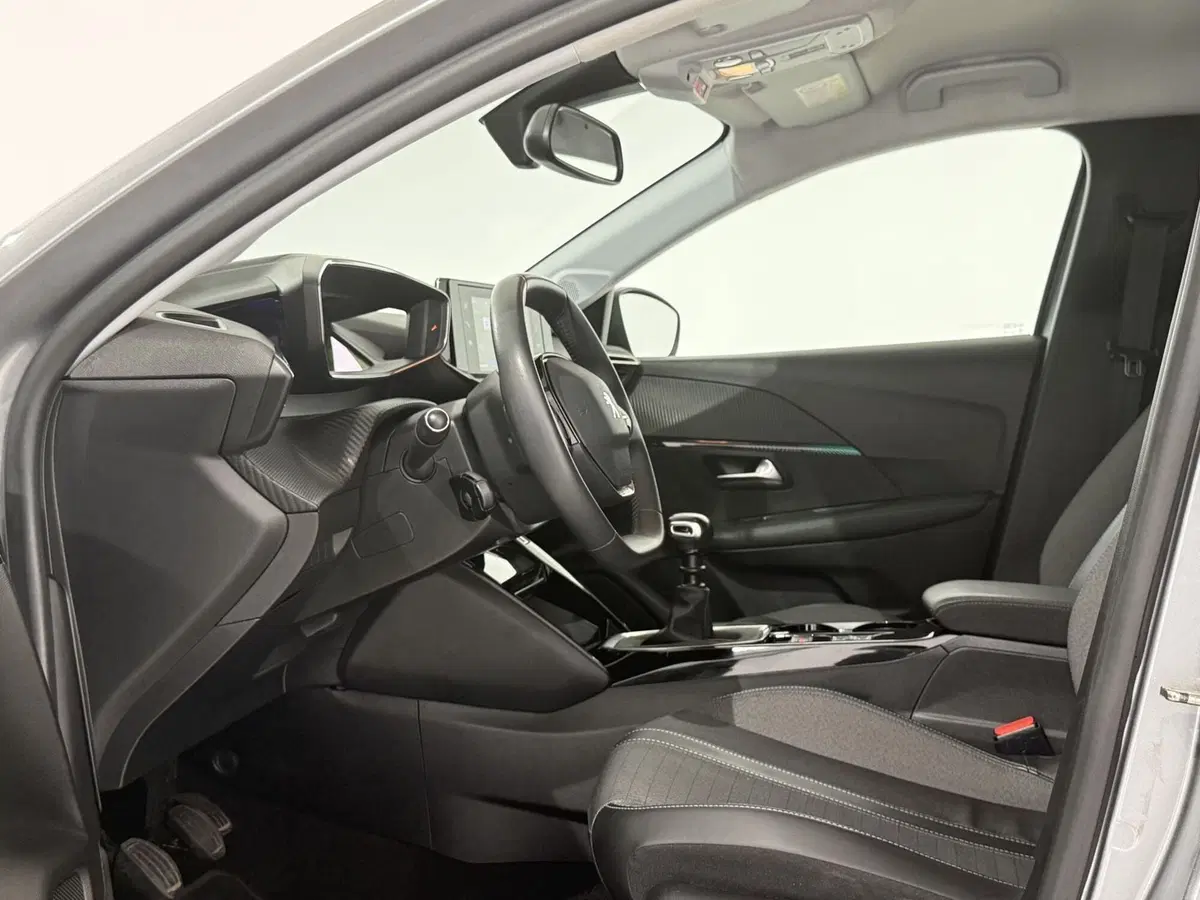 Peugeot 208 usata a Perugia (6)