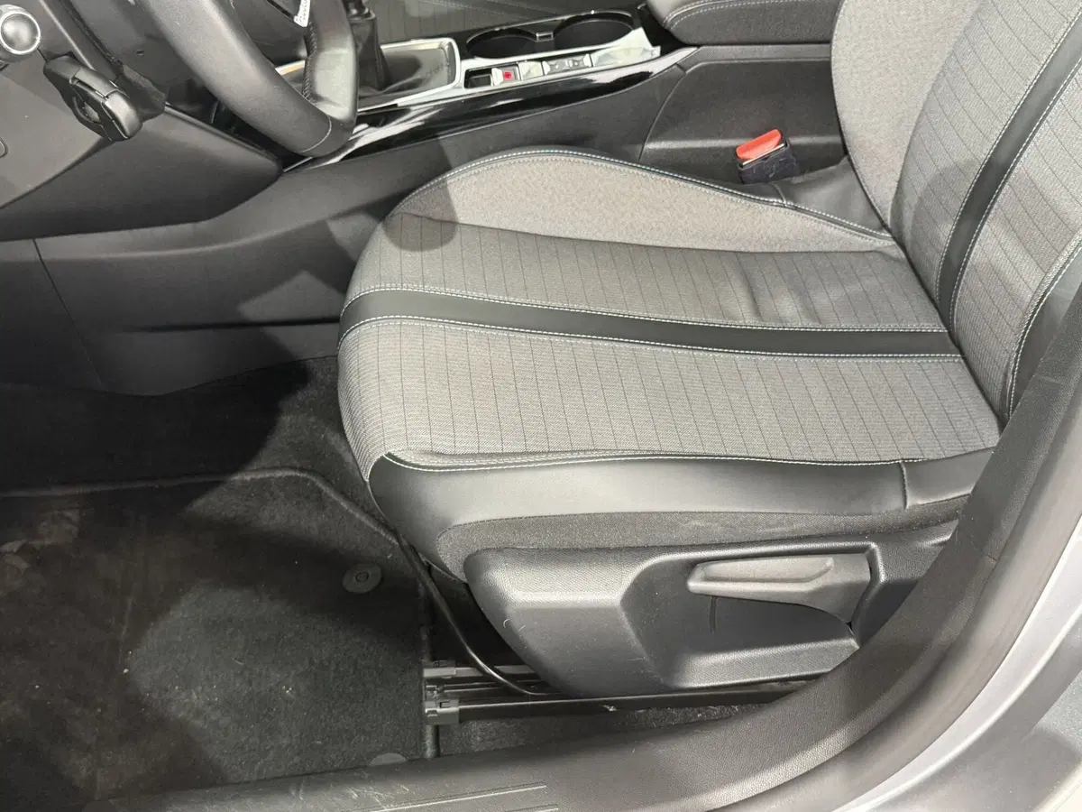 Peugeot 208 usata a Perugia (7)