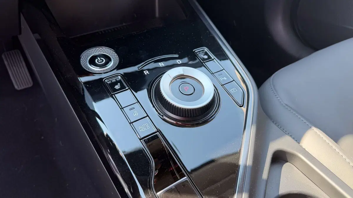 Kia Niro nuova a Vercelli (14)