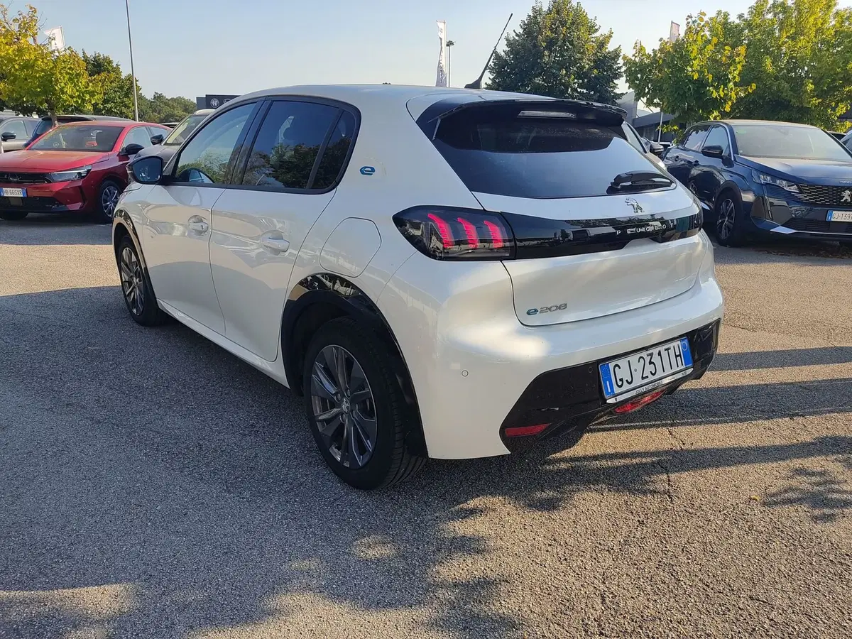 Peugeot 208 usata a Frosinone (6)