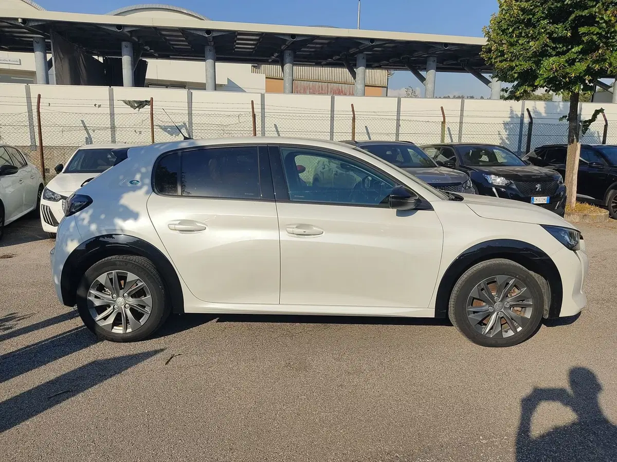 Peugeot 208 usata a Frosinone (7)
