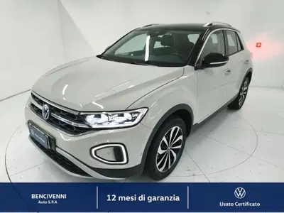Volkswagen T-Roc 1.0 tsi Style 115cv del 2024 usata a Reggio Calabria