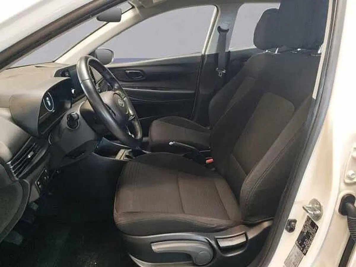 Hyundai i20 usata a Milano (10)