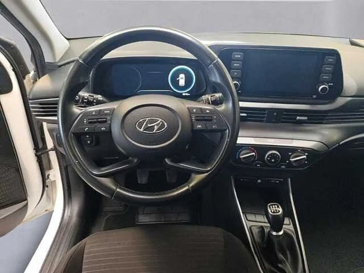 Hyundai i20 usata a Milano (11)