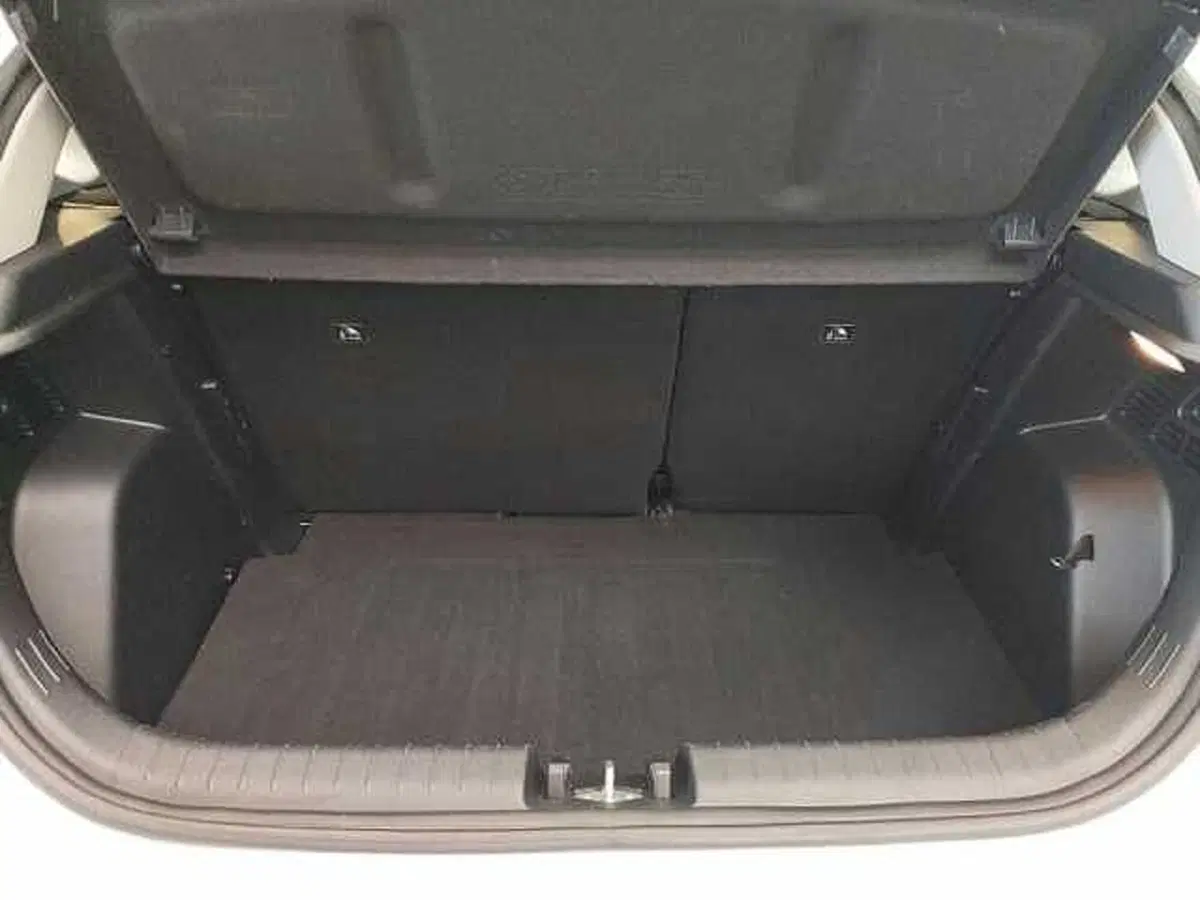 Hyundai i20 usata a Milano (15)