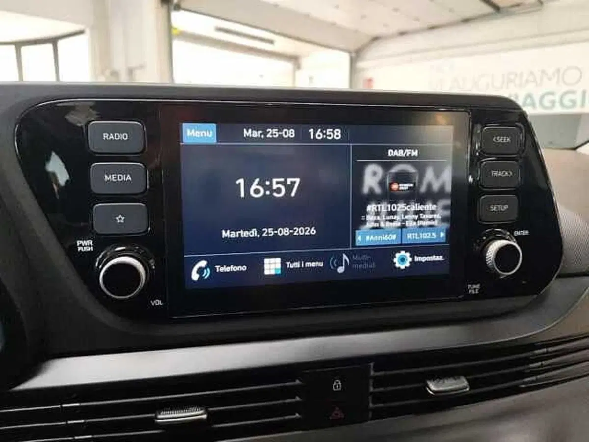 Hyundai i20 usata a Milano (19)