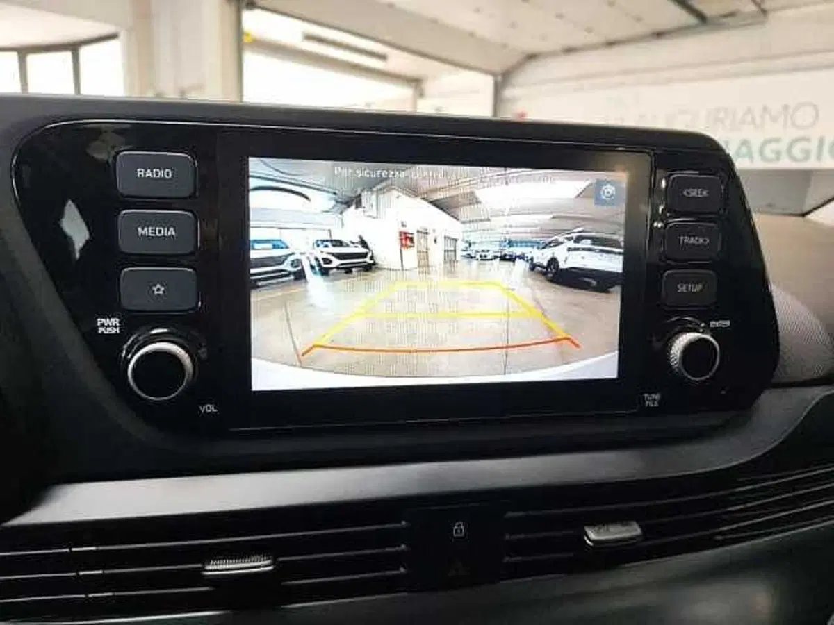 Hyundai i20 usata a Milano (20)