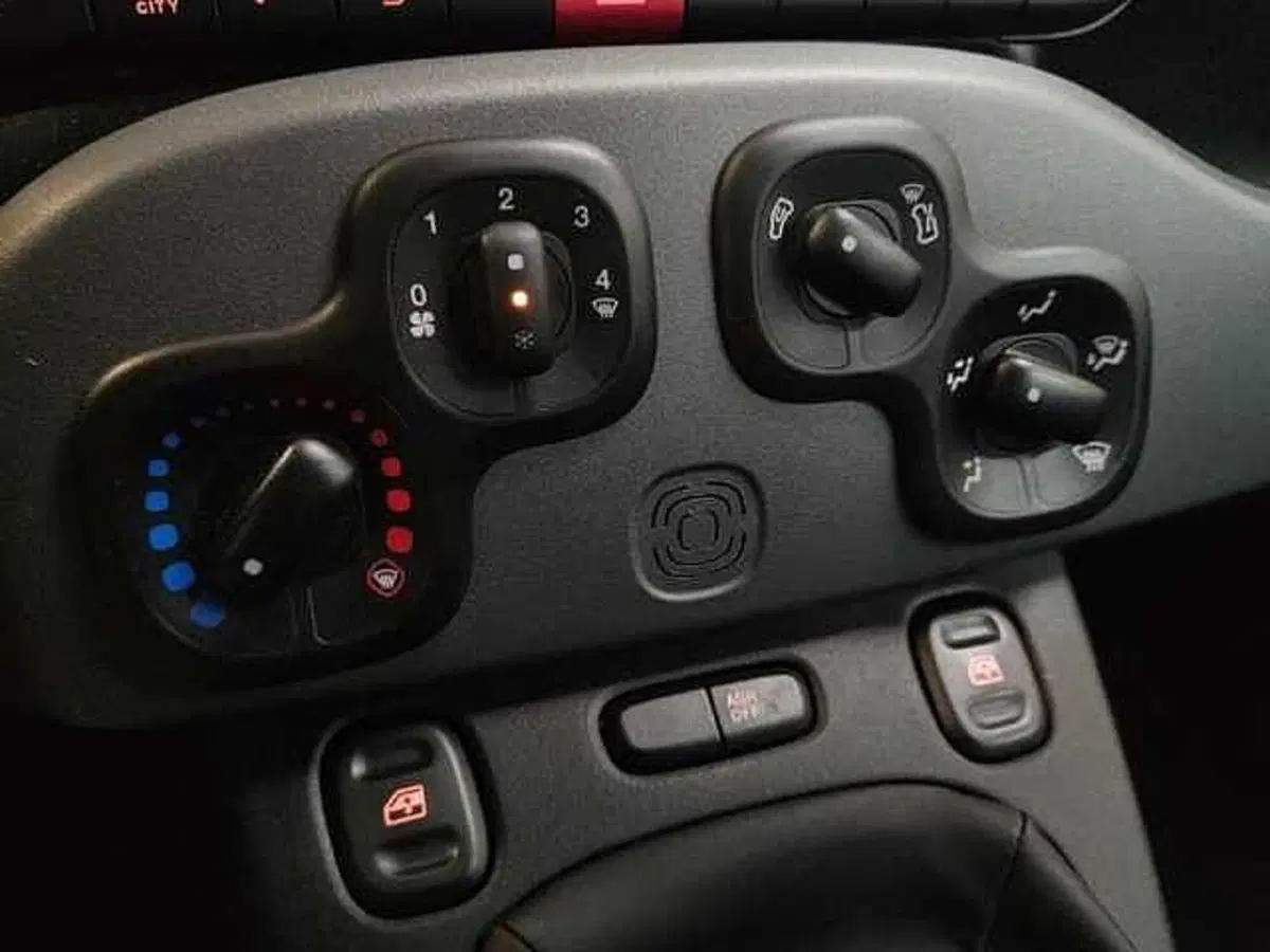 Fiat Panda usata a Milano (18)