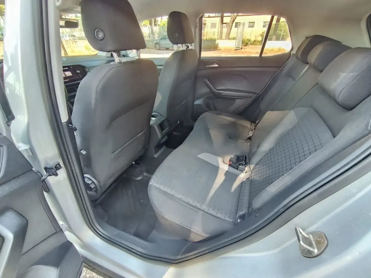 Volkswagen T-Cross usata a Massa-Carrara (11)