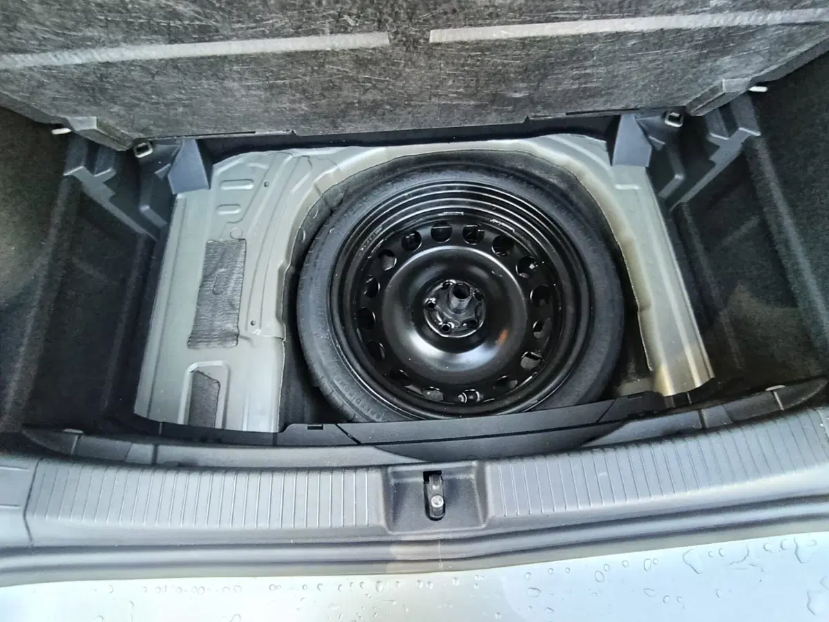 Volkswagen T-Cross usata a Massa-Carrara (13)
