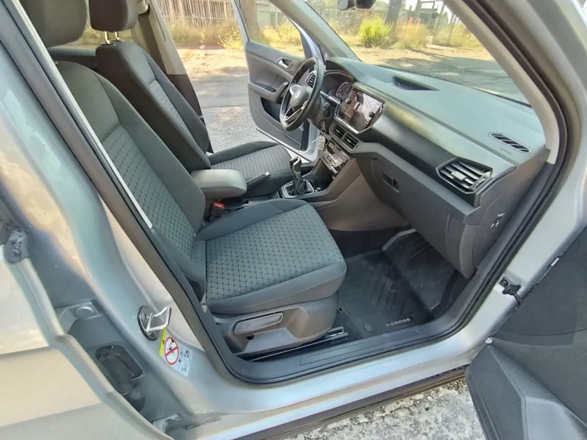 Volkswagen T-Cross usata a Massa-Carrara (14)