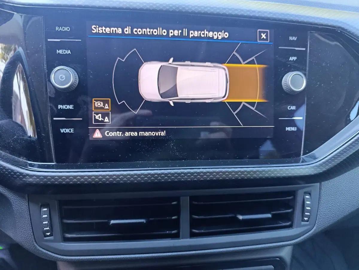 Volkswagen T-Cross usata a Massa-Carrara (15)