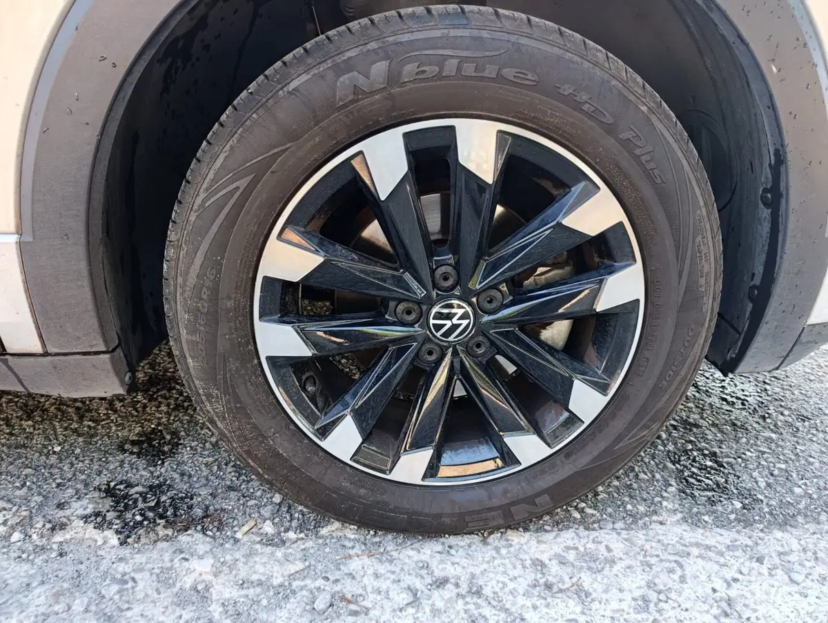 Volkswagen T-Cross usata a Massa-Carrara (18)