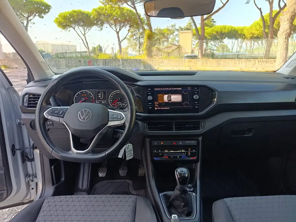 Volkswagen T-Cross usata a Massa-Carrara (6)