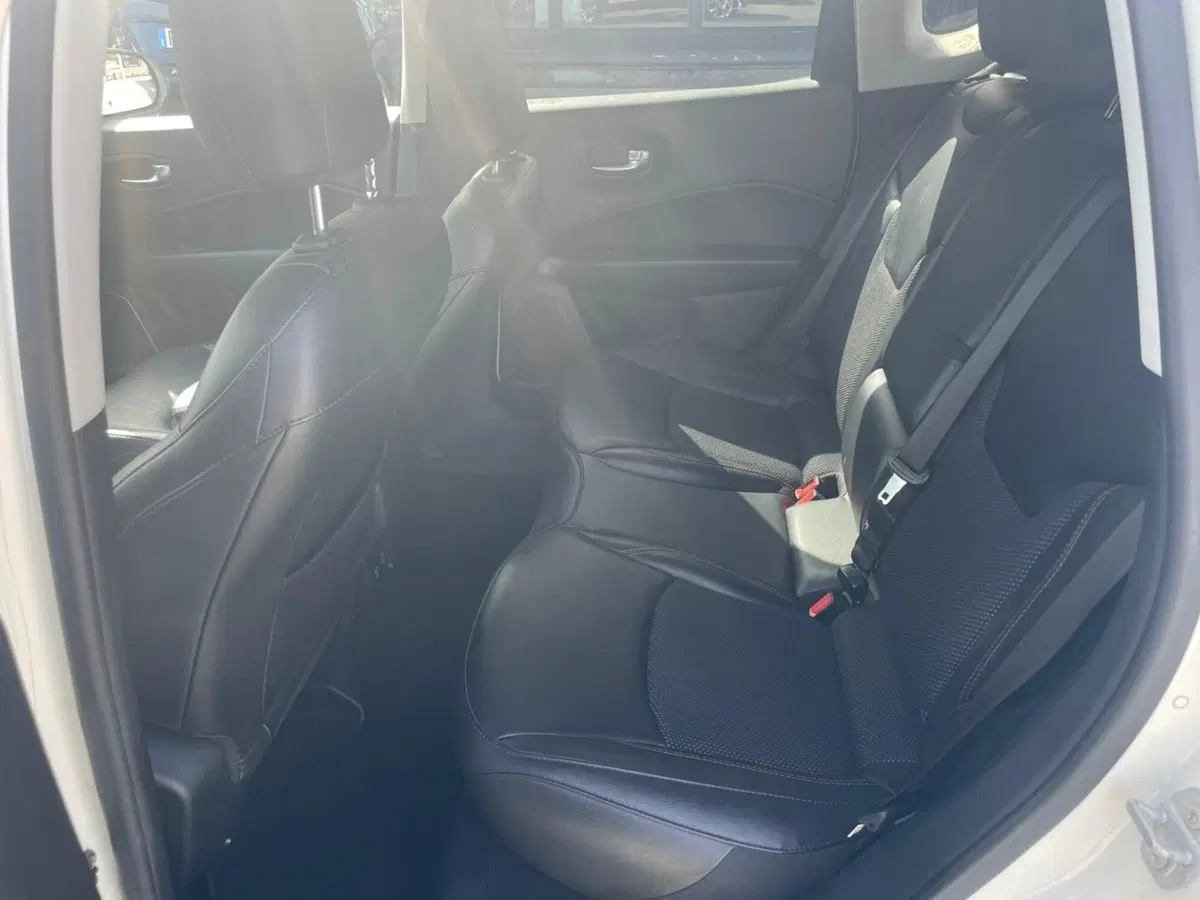 Jeep Compass usata a Lucca (14)