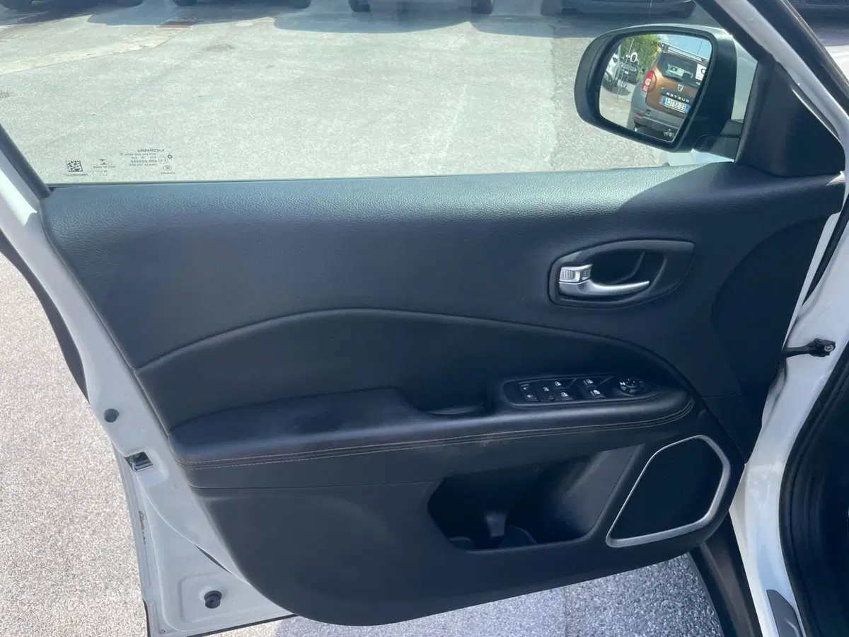 Jeep Compass usata a Lucca (8)