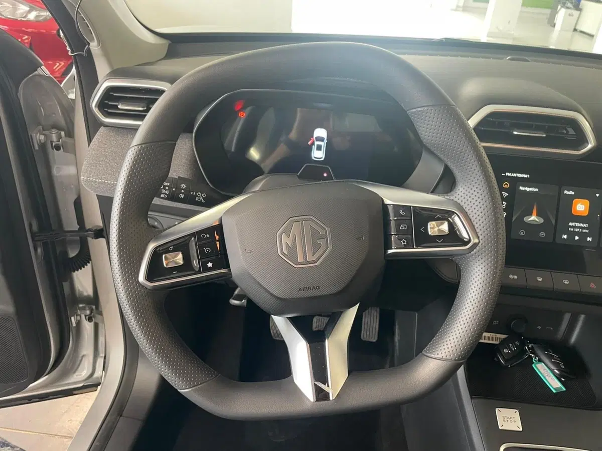 Mg ZS nuova a Lucca (11)