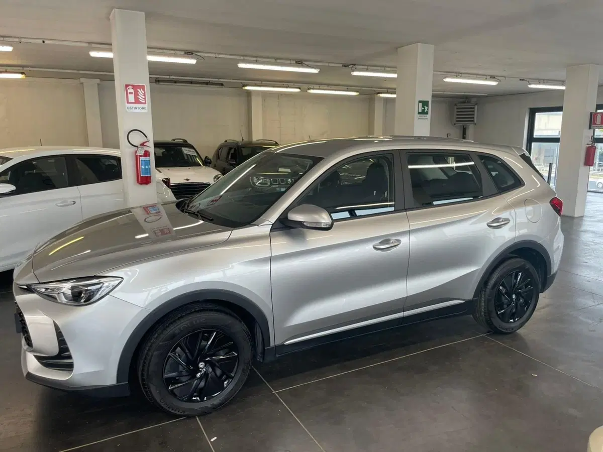 Mg ZS nuova a Lucca (2)