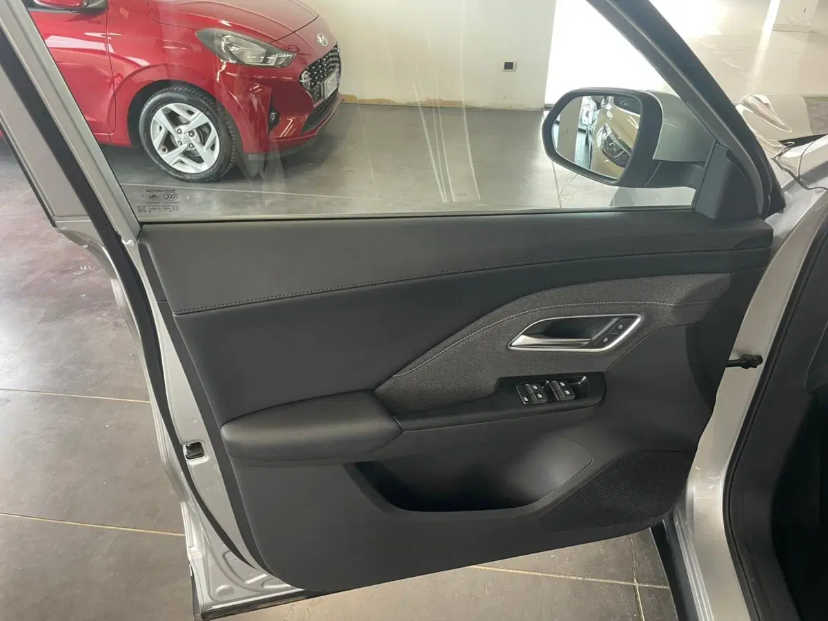 Mg ZS nuova a Lucca (8)