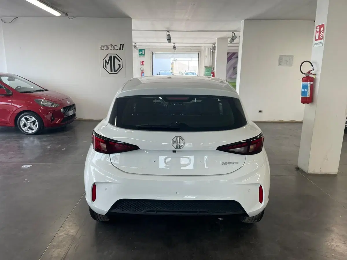 Mg MG3 nuova a Lucca (4)