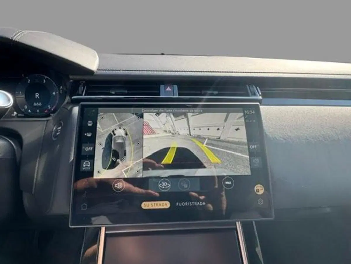 Land Rover Range Rover Velar nuova a Monza e Brianza (12)