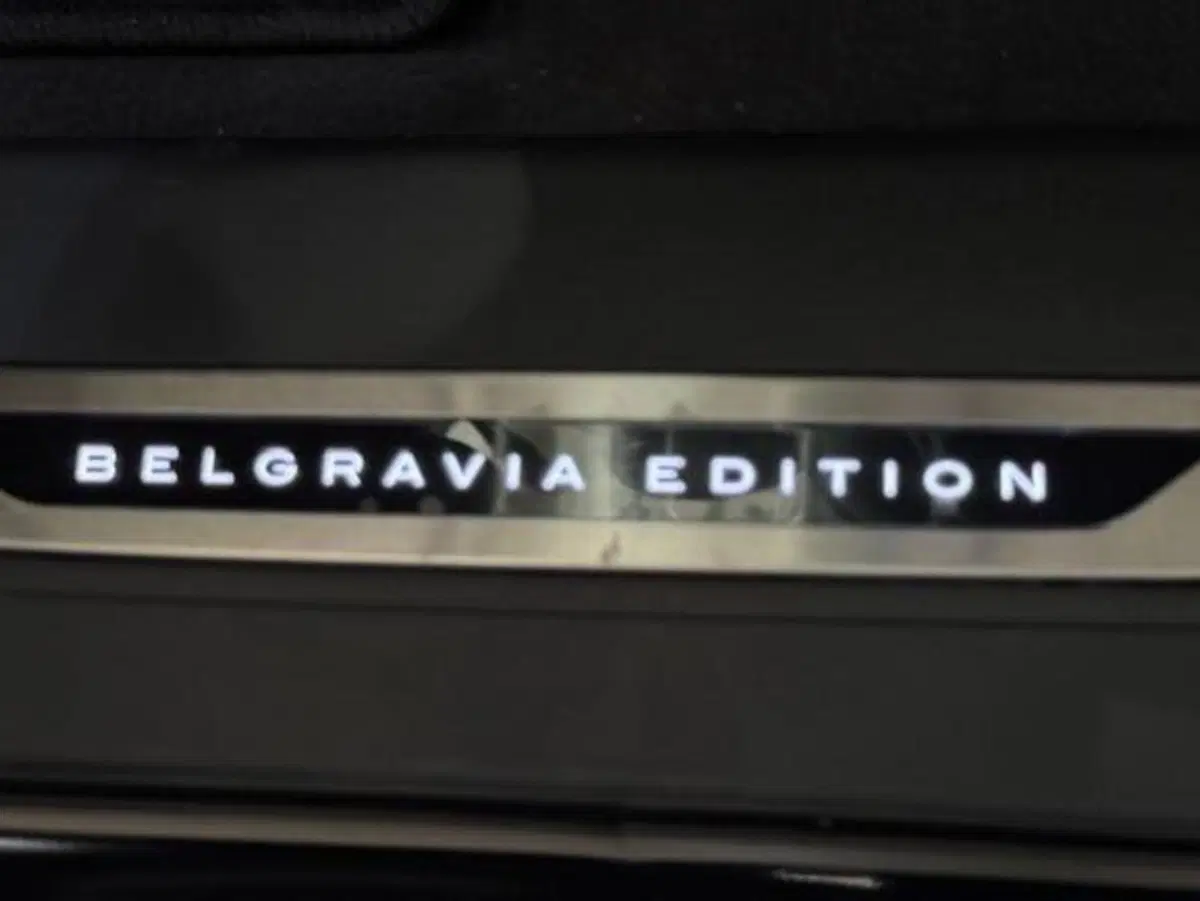 Land Rover Range Rover Velar nuova a Monza e Brianza (17)