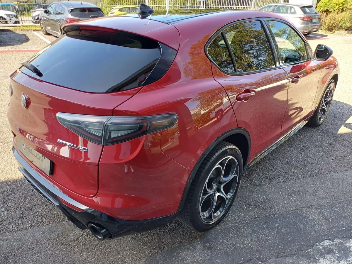 Alfa Romeo Stelvio usata a Modena (5)