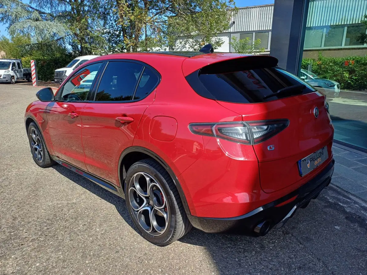 Alfa Romeo Stelvio usata a Modena (6)