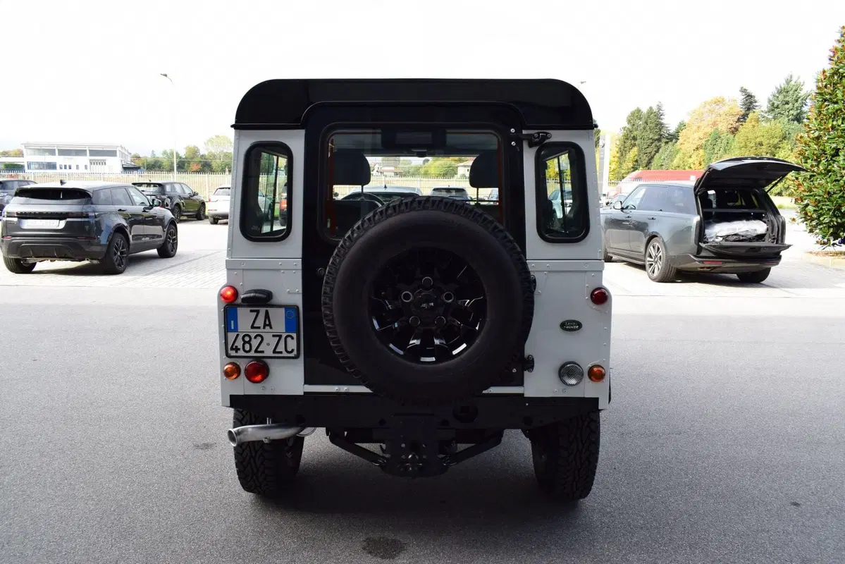 Land Rover Defender usata a Cuneo (7)