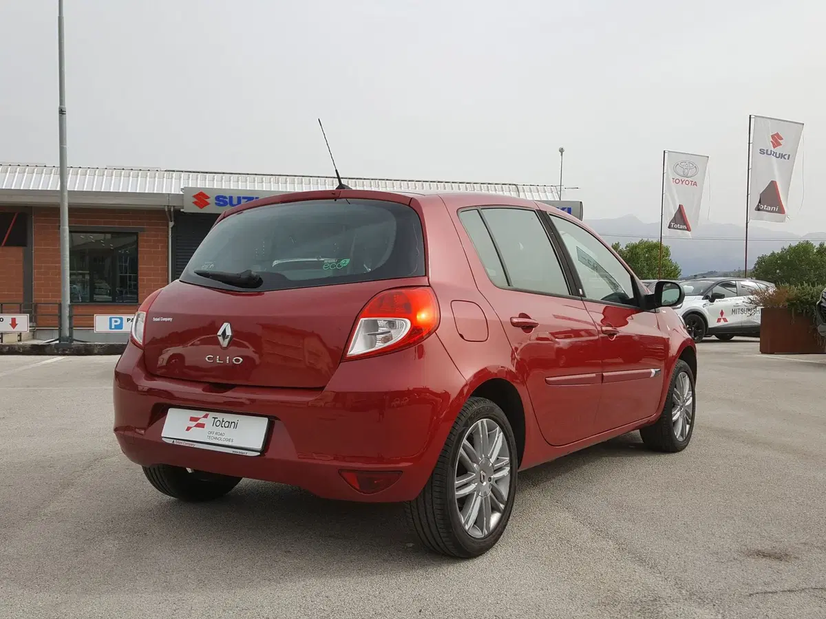 Renault Clio usata a L'Aquila (5)