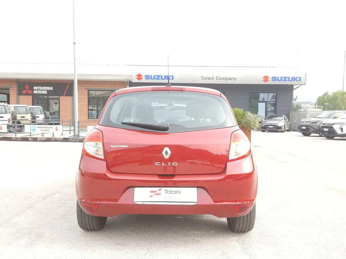 Renault Clio usata a L'Aquila (6)