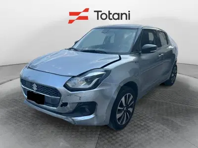 Suzuki Swift 1.2 Hybrid 4WD AllGrip Top del 2019 usata a L'Aquila