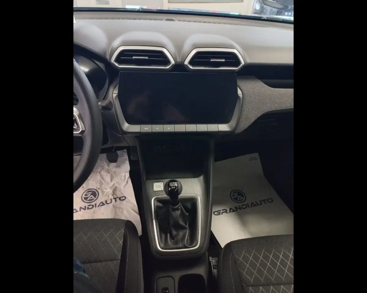 Mg ZS nuova a Imperia (14)