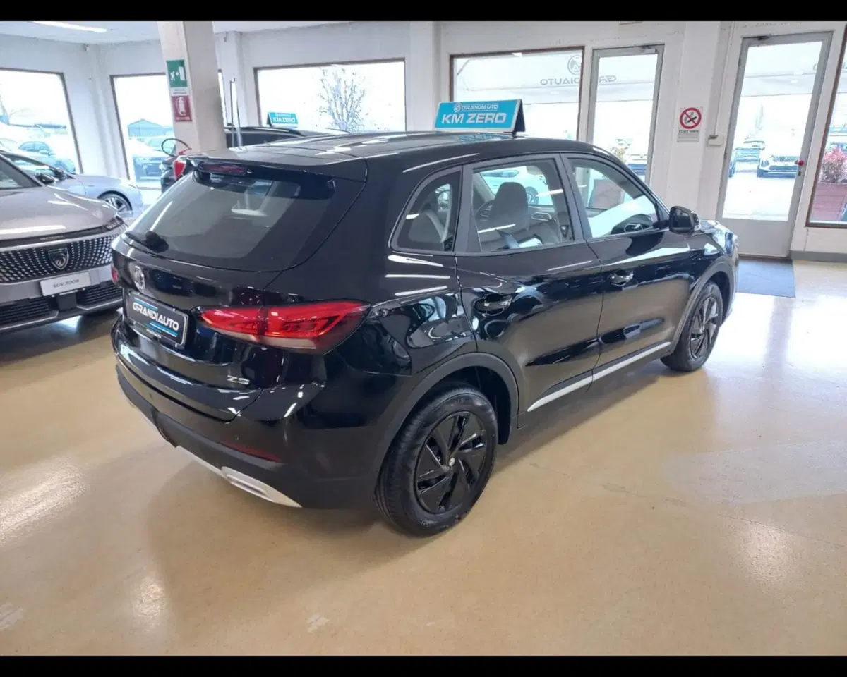 Mg ZS nuova a Imperia (6)