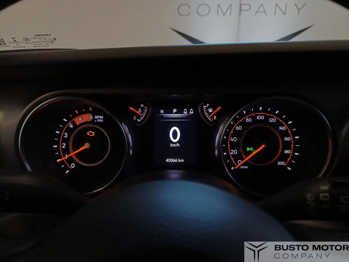 Jeep Wrangler usata a Varese (11)