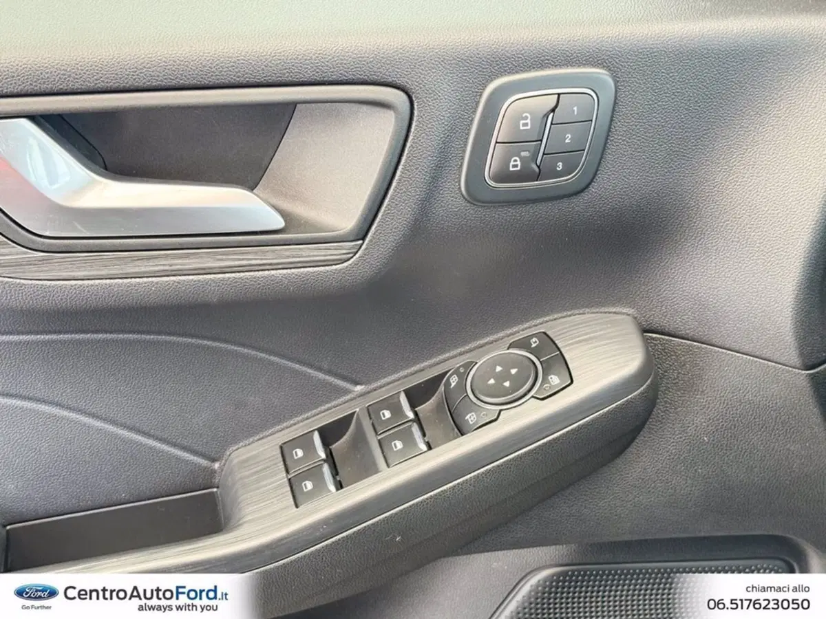 Ford Kuga usata a Roma (20)